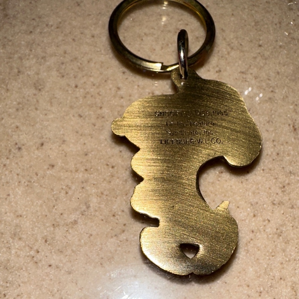 Rare-1958 brass Snoopy and Woodstock keychain United Features Syndicate, Inc. - Picture 2 of 5